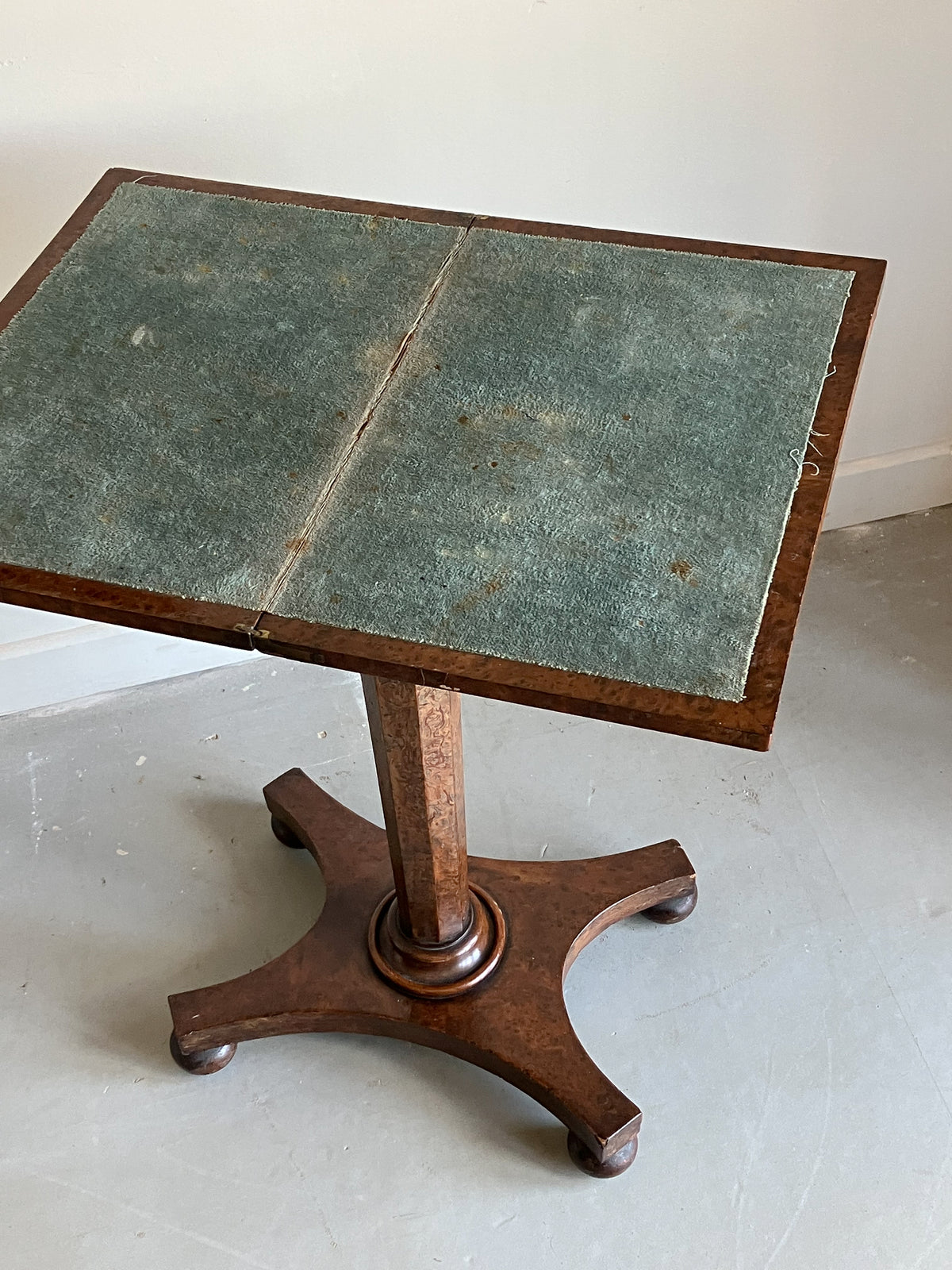 A Regency Burr Yew Patience Table