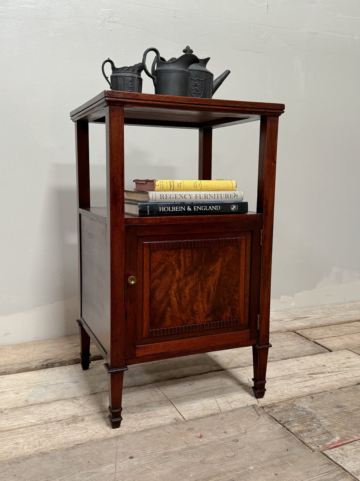 An Early 20th Century Howard & Sons Mahogany Pot Cupboard