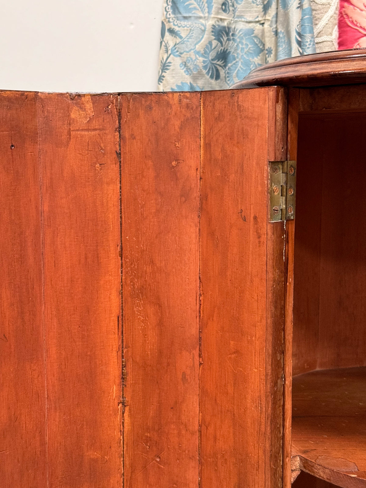 A Pair of Mid 19th Century Mahogany Pot Cupboards