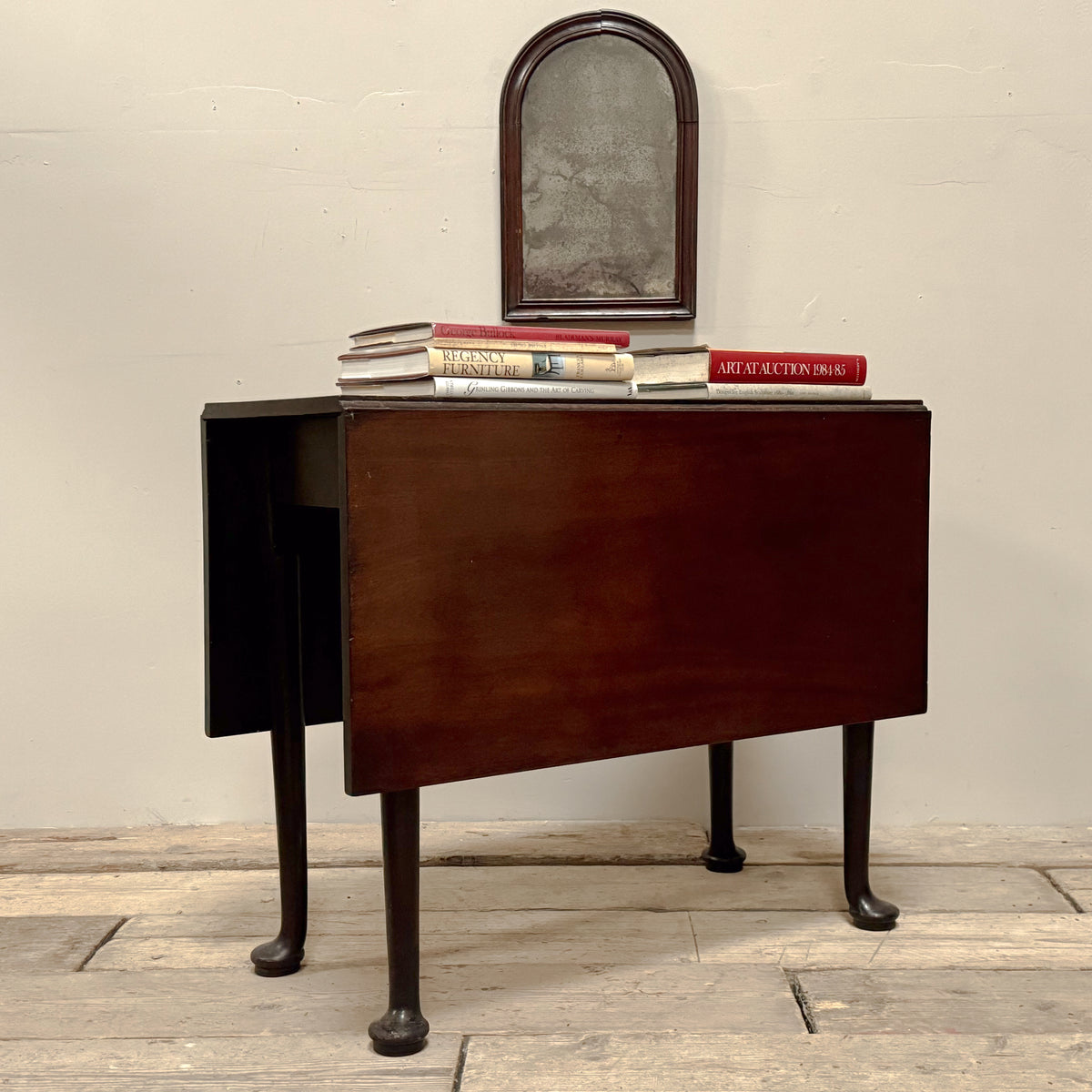 A George II Period Mahogany Gate Leg Table