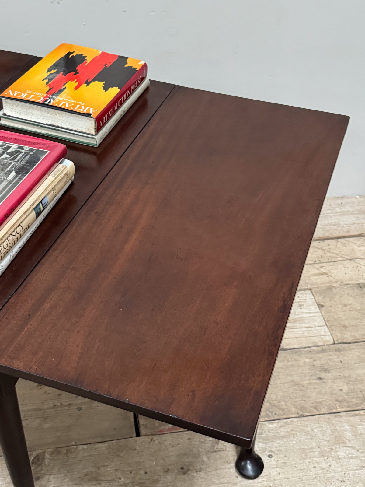 A George II Period Mahogany Gate Leg Table