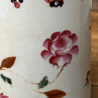 Two Qainlong Period Famille Rose Porcelain Mugs