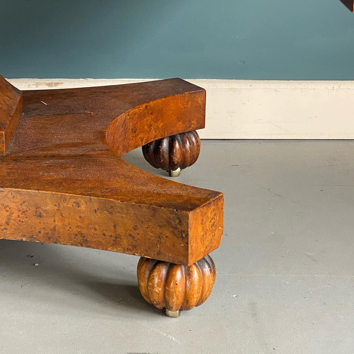 A George IV Burr Elm Pedestal Table