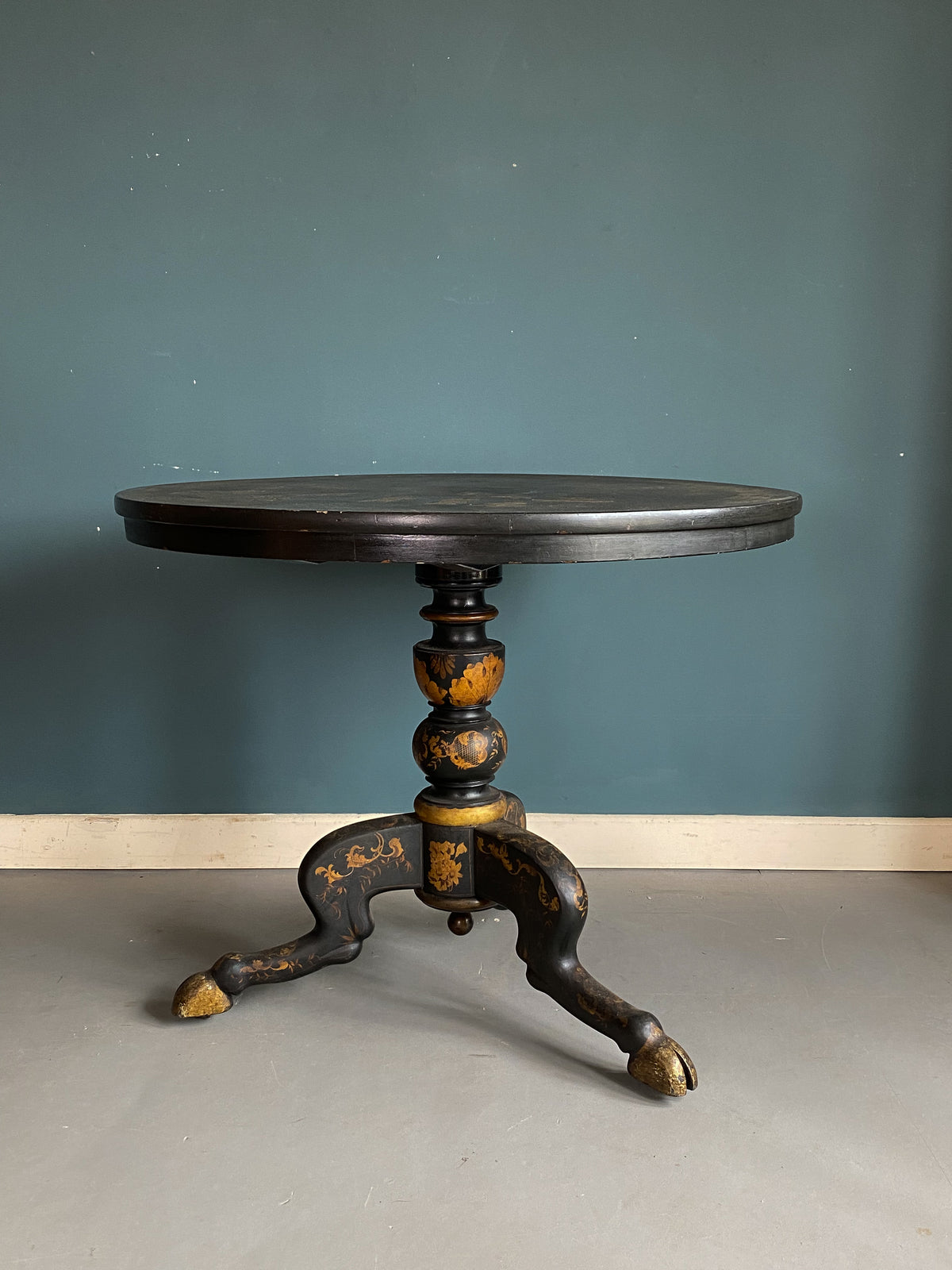 19th Century Chinoiserie Table