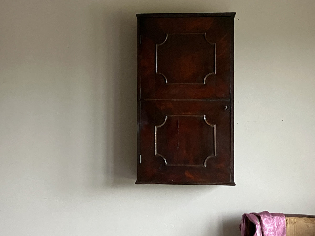 A george ii Mahogany Wall cupboard