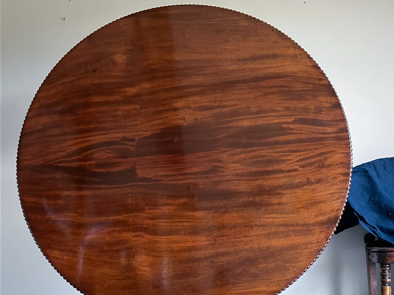 A Regency Mahogany Centre Table