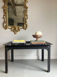 A Regency Toleware Tray on Stand