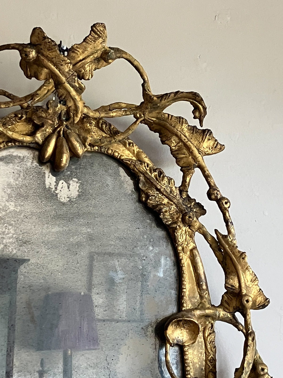 An Early 19th Century Giltwood and Gesso Girandole Mirror