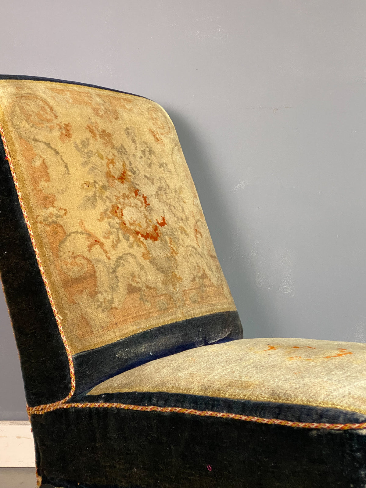 Late 19th Century Cornelius V Smith Slipper Chair