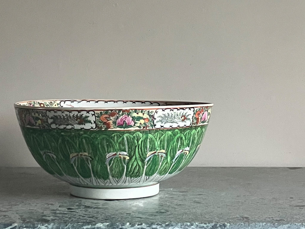 A 19th Century Chinese Famille Rose Porcelain Bowl