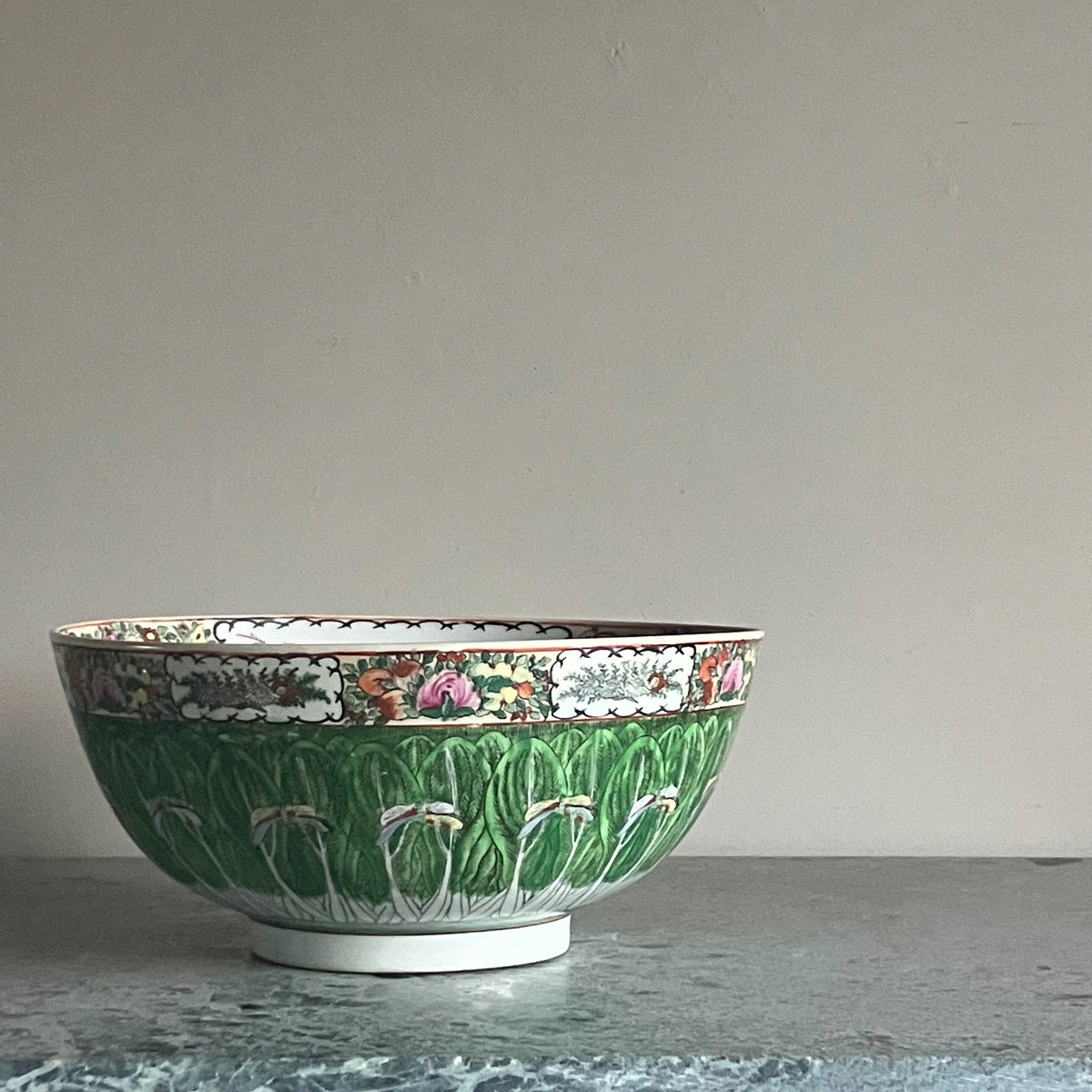 A 19th Century Chinese Famille Rose Porcelain Bowl